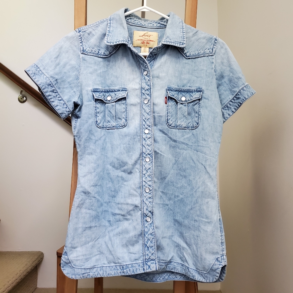 Levi's | Denim Short Sleeve Shirt